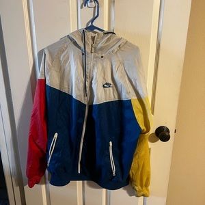 Men’s L Nike Windrunner jacket